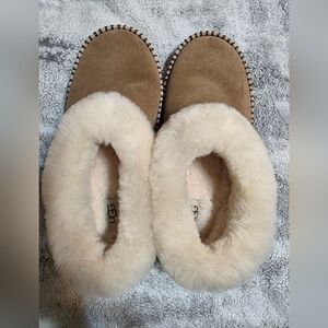 UGG Women's Tan and Cream Slippers